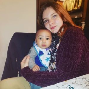 Meet your Posher, Alyssa